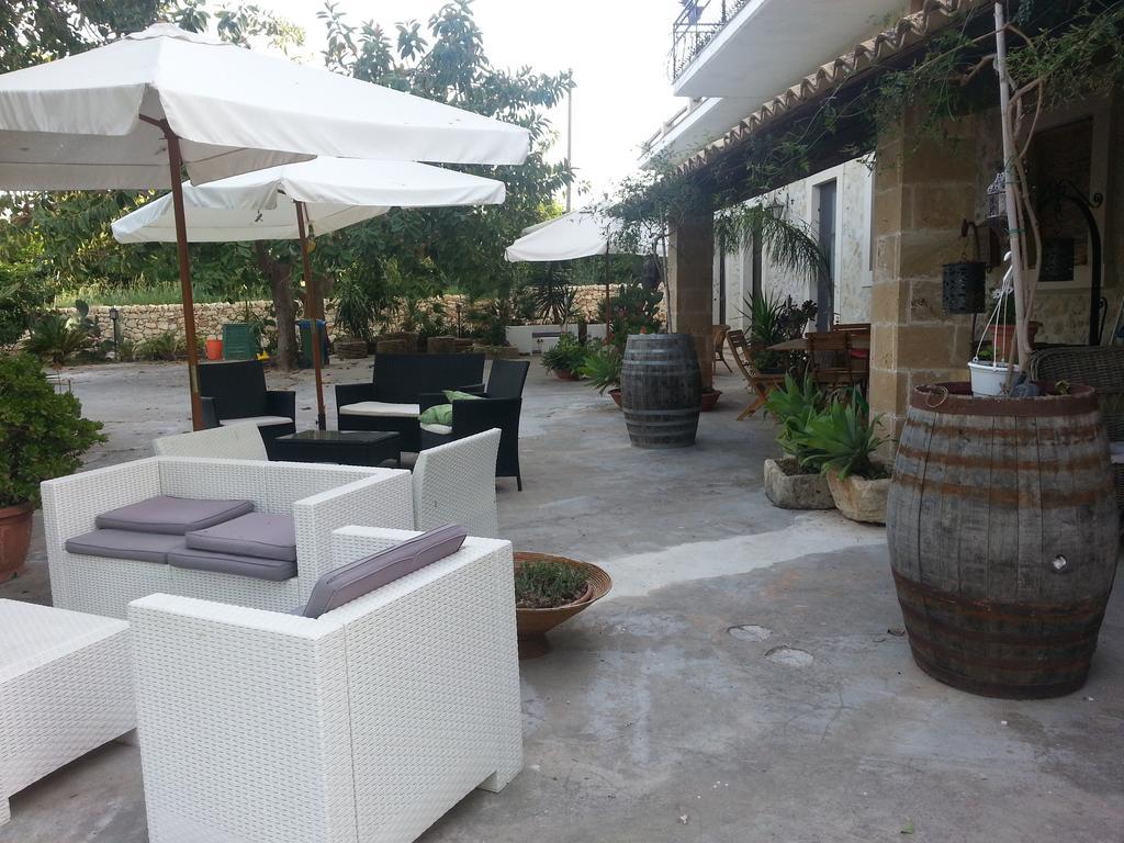 A Lumia Villa Noto Bagian luar foto
