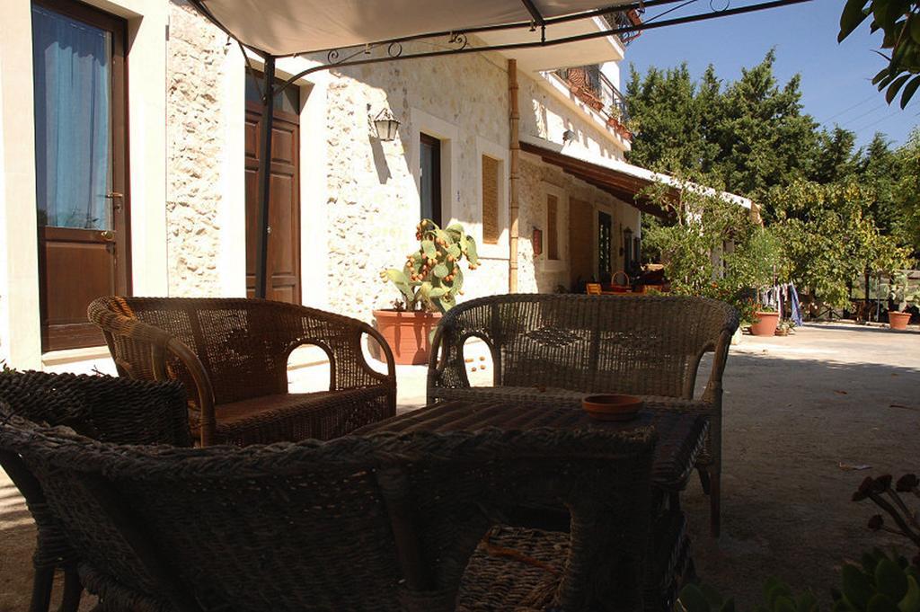 A Lumia Villa Noto Bagian luar foto